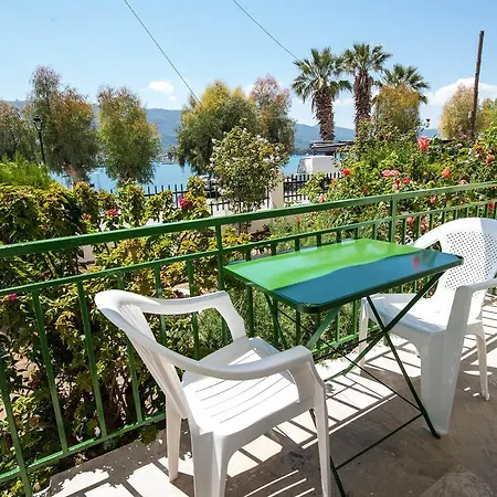 Matrona Apartments Poros Town Exterior photo